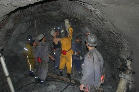 鄂伦春工程爆破中的危险因素分析以及应对工程爆破危险的措施